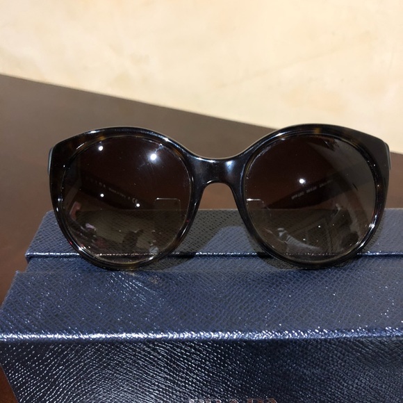 Prada Sunglasses 230s Brown - Picture 8 of 8